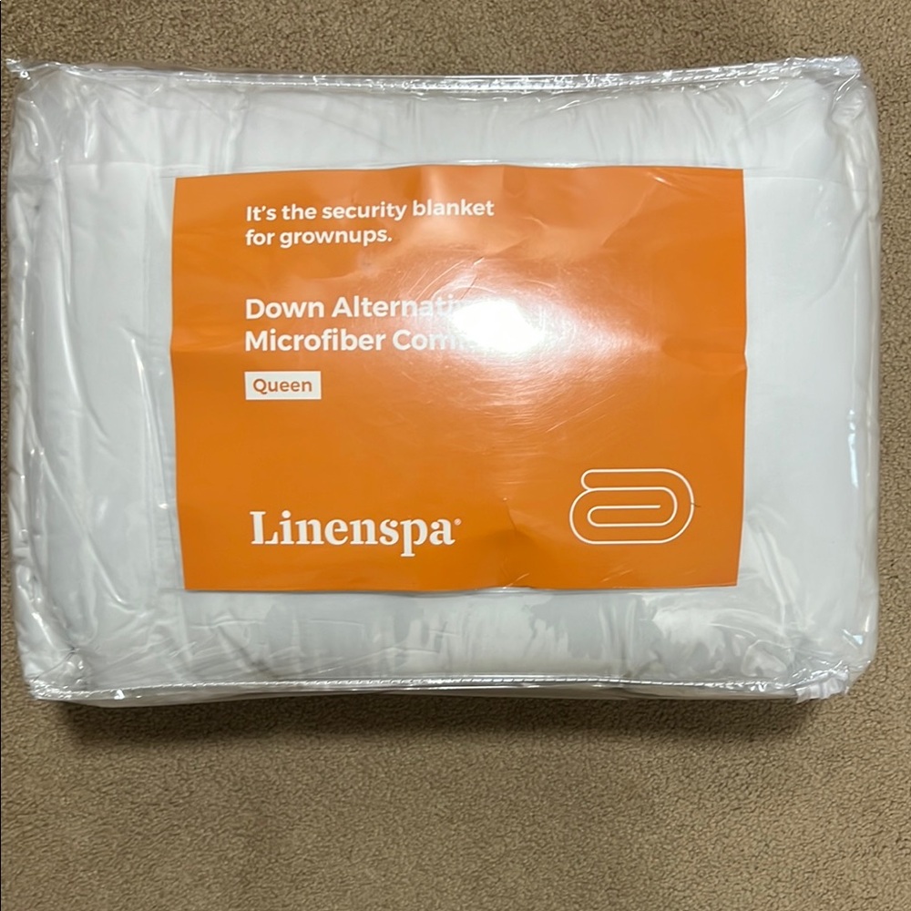 White Down Alternative Microfiber Comforter